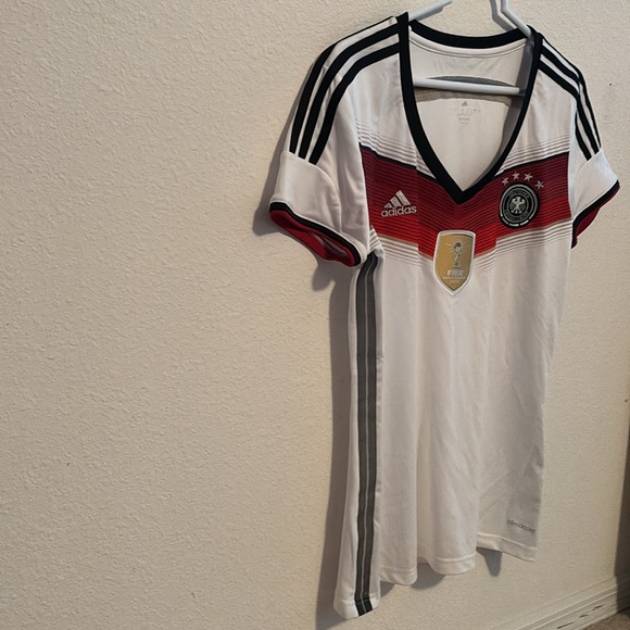 Adidas Climacool Men's Large Germany’s FIFA2014 v-neck white t-shirt/jersey - Picture 8 of 14